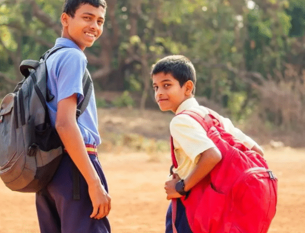 Best 50+ छोटे भाई के लिए शायरी 2 Line | Chhote Bhai Ke Liye Shaayari